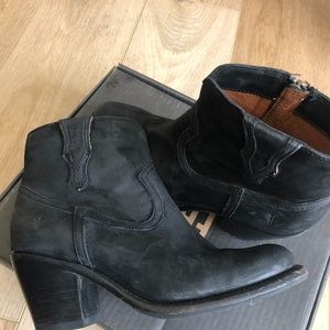 Frye Lillian Black Western Bootie 7.5